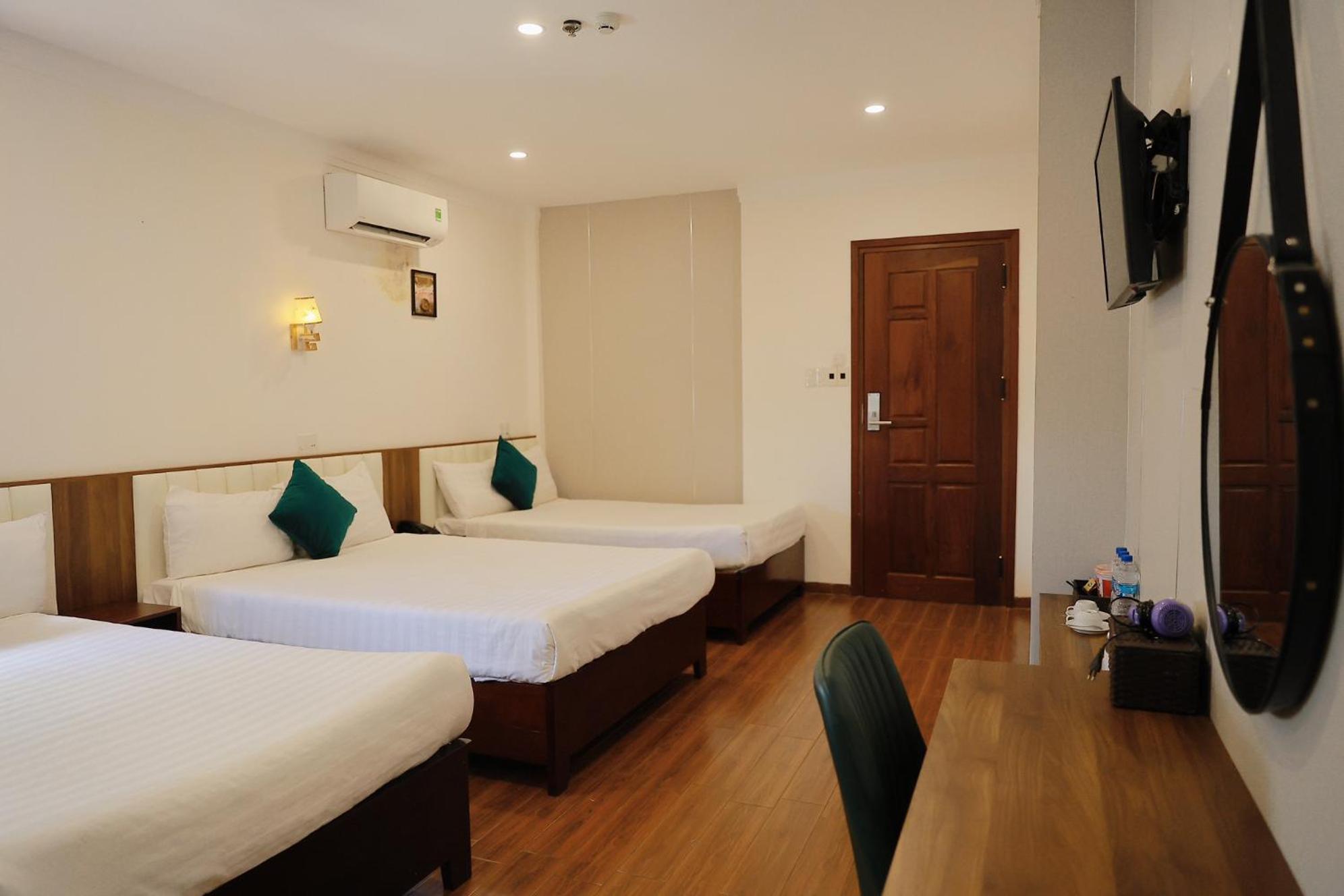 Le Centre Pleiku Hotel Екстериор снимка